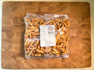 Колбаски ФОМА ЛУКИЧ (с беконом) (по 0,5кг): Сыр копченый на ольхе 