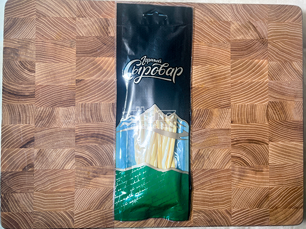 Сыр 60 гр ГОРНЫЙ СЫРОВАР (Нити копчёные) в Петропавловске-Камчатском