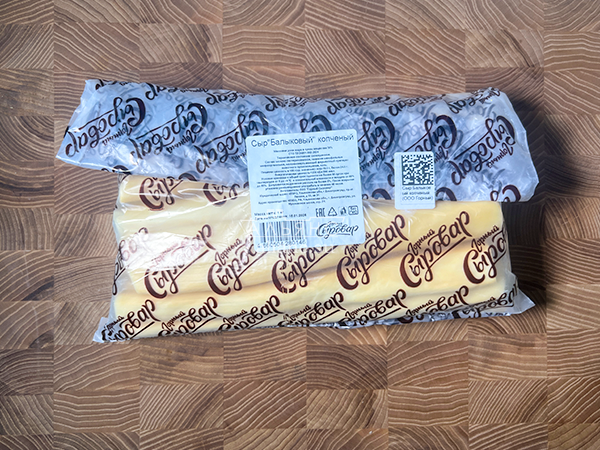 Сыр 1 кг ГОРНЫЙ СЫРОВАР (Балыковый копчёный) в Петропавловске-Камчатском