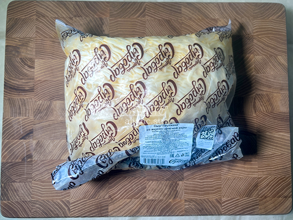 Сыр 1 кг ГОРНЫЙ СЫРОВАР (Паутинка со вкусом красной икры) в Петропавловске-Камчатском